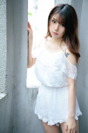美丽小蜜蜂9_BD视频大全